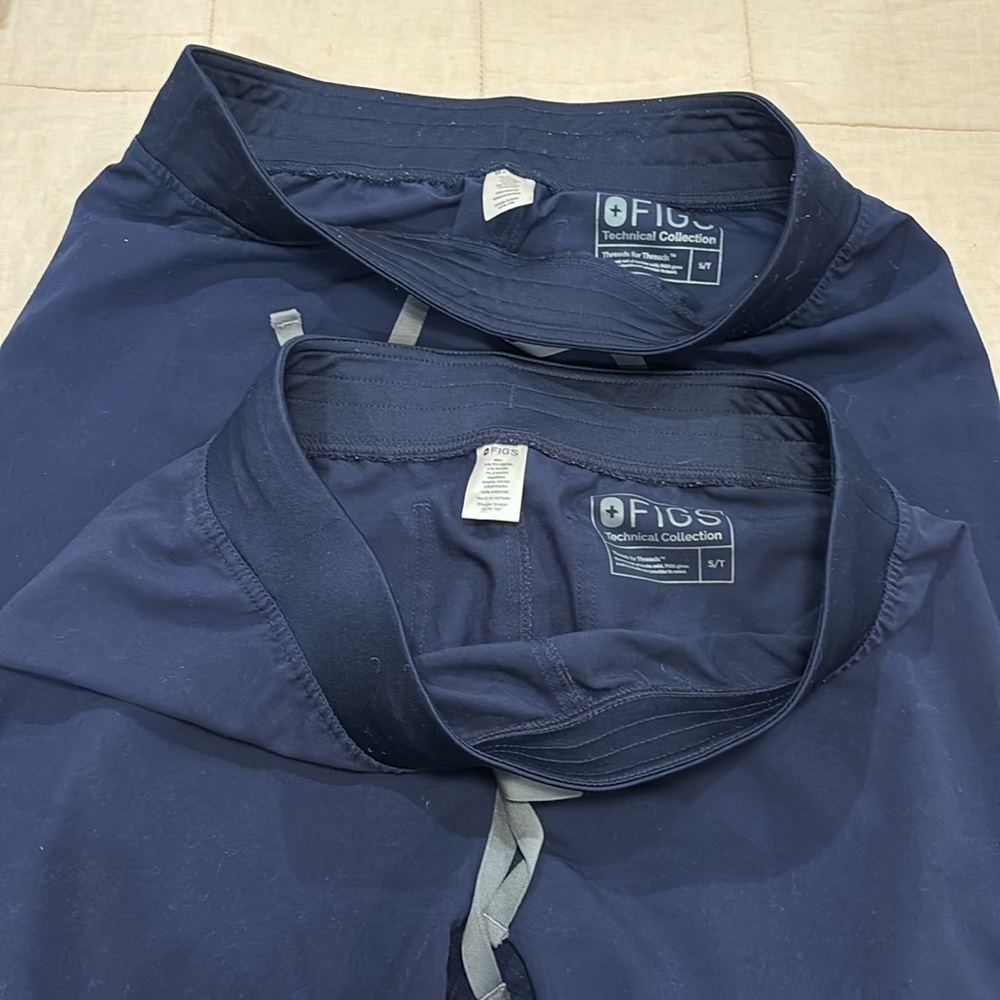 Figs Livingston scrub pants Navy size Small/Tall